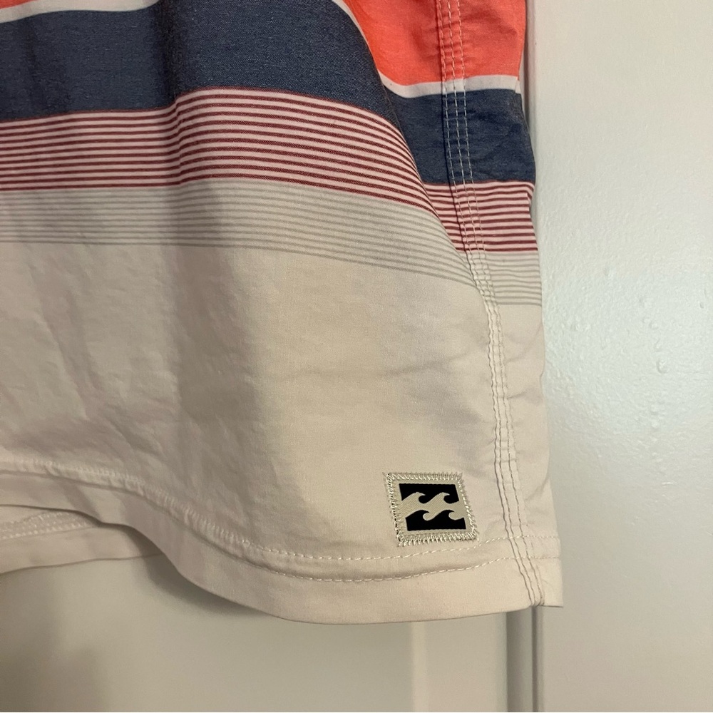 Billabong‎ Board Shorts striped pattern blue, red, and white Men's Sz 44 - Picture 6 of 9
